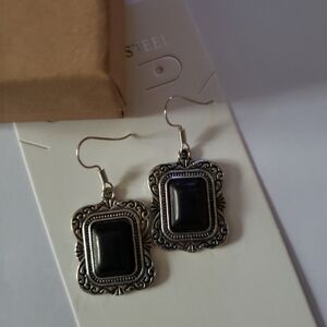 ❗5/$10❗  Black gemstone Dangle Earrings, hypoallergenic, NWT